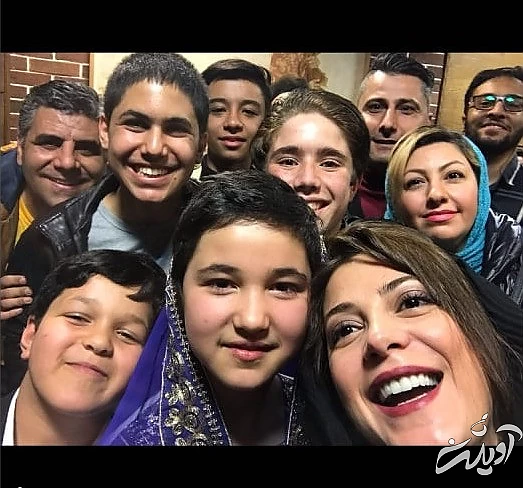 طناز طباطبایی